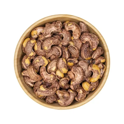 عکس بادام هندی با پوست