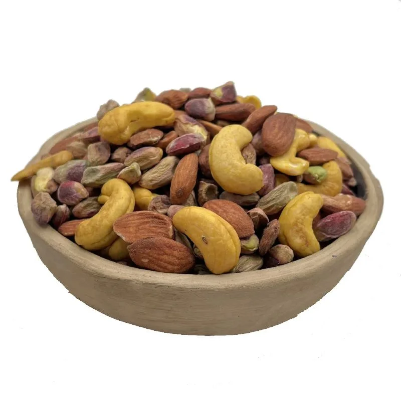 عکس آجیل سه مغز زعفرانی درجه یک